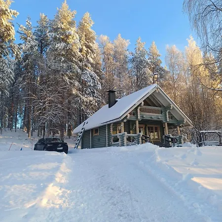 Log On The Riverbank Chalet *